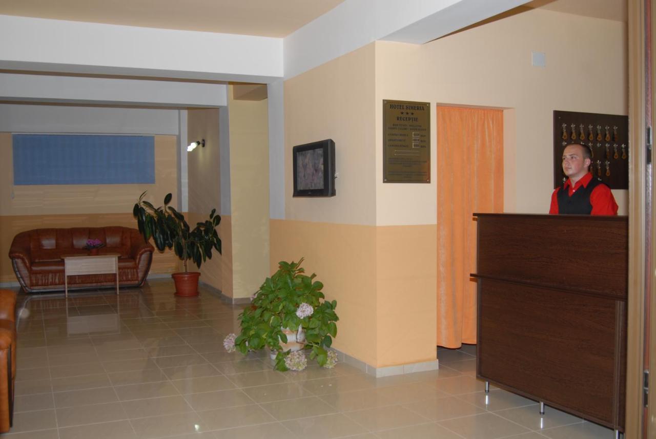 Simeria Class Hotel Gura Humorului Exterior foto