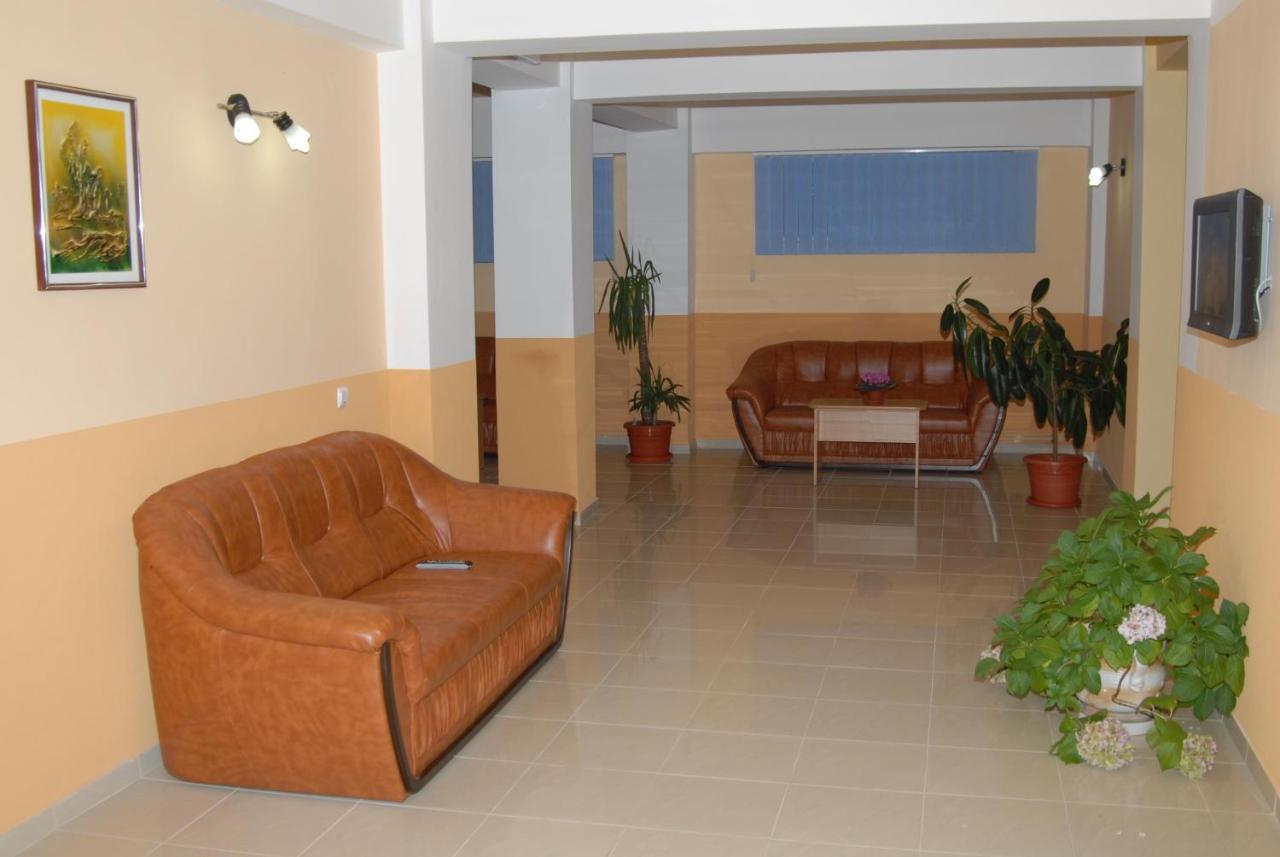 Simeria Class Hotel Gura Humorului Exterior foto
