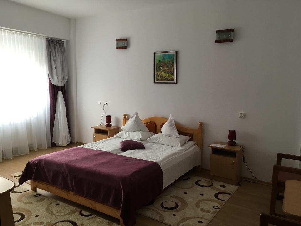 Simeria Class Hotel Gura Humorului Exterior foto